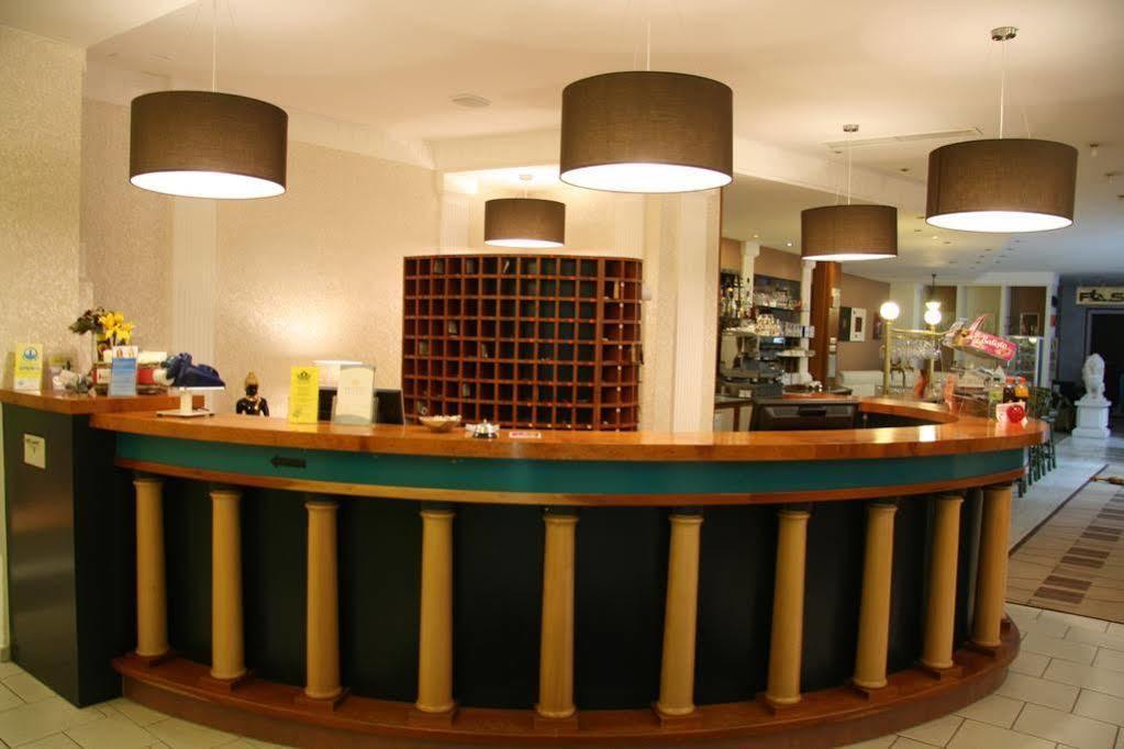 Hotel Freizeittempel Винер-Нойштадт Экстерьер фото